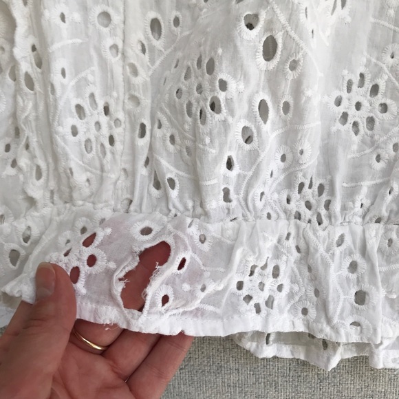 Eyelet crop top - Picture 6 of 7